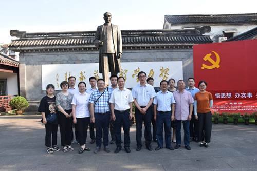 说明: /__local/0/BA/18/A02BAEC3597D2569678E7D145CF_06D44B12_1AD7E.jpg